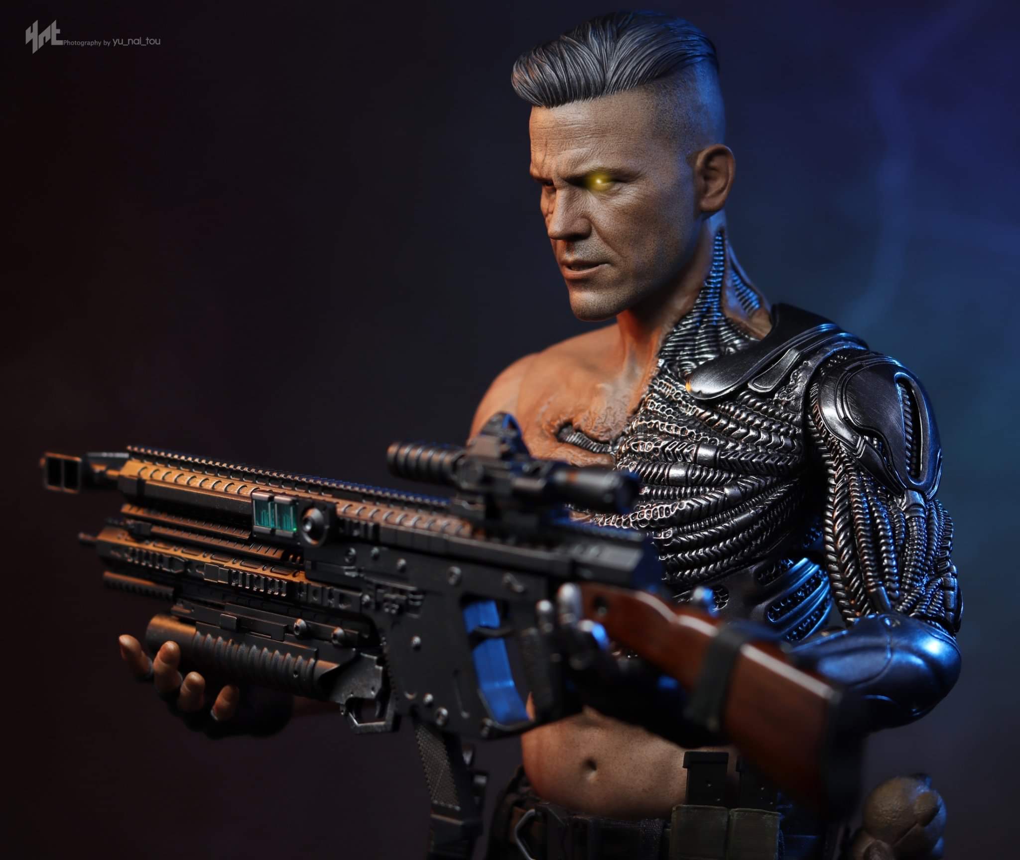 Hot Toys Cable Special Edition - Waffle Raffle